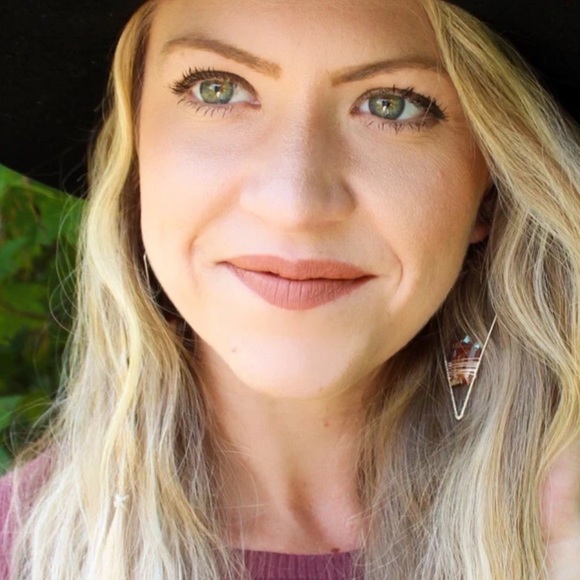 The Ruby Glows Ruby Red Amber Quartz Diamond Shaped White Gold Tone Earrings - Picture 3 of 6